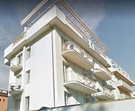 Hotel Blue Moon Rimini Exterior foto